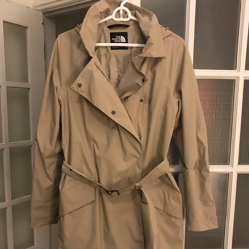 NorthFace Women’s Medium Rain/Trenchcoat